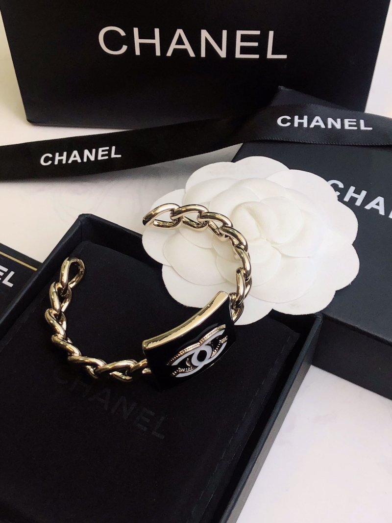 Ch**el bracelets